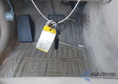 2006 Toyota Camry Le z USA, uszkodzony, nr VIN 4T1BF30K46U630403